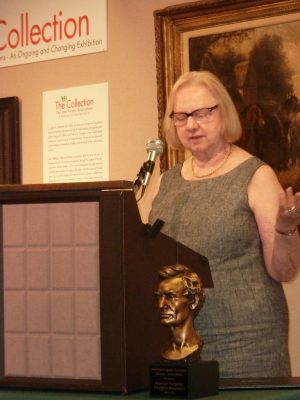 Enik? Basa thanking the AHF for the Lincoln Award