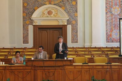 Anna Soós, Vice-Rector, welcomes the attendees.