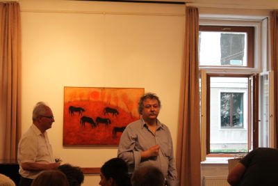 László Vincze hosted a wine tasting at the <i>Opening Reception</i>.